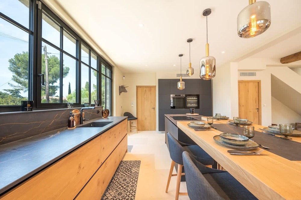 Villa Lou Panta Elegance and Comfort in the Heart of Saint-r My-de-provence