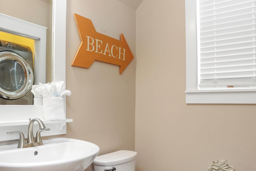 Barefoot Cottage B37 - The B's Knees