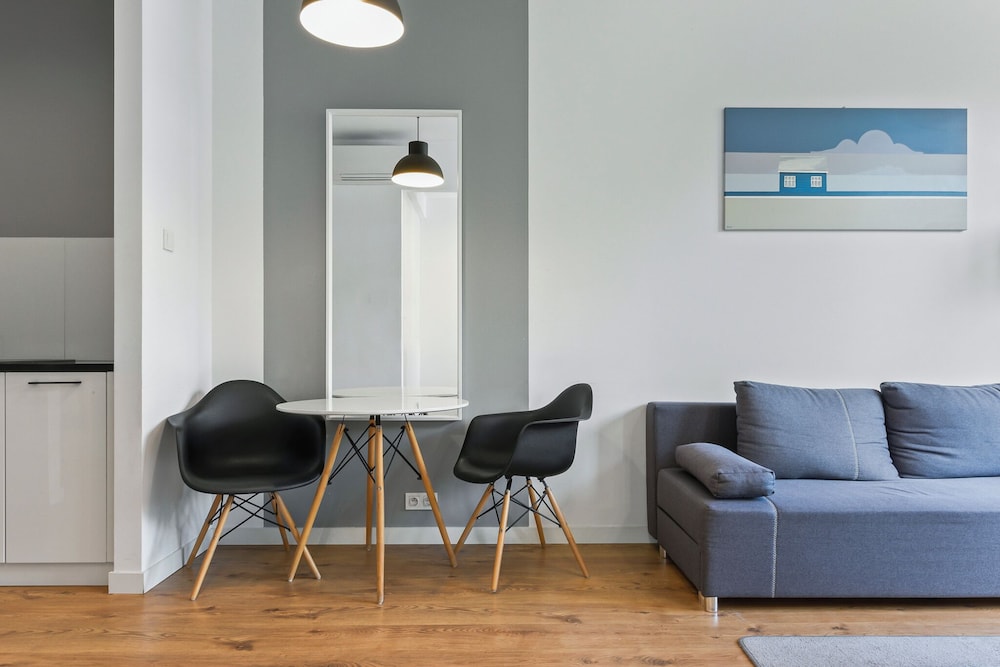 RentPlanet - Apartamenty Sławińska view 4