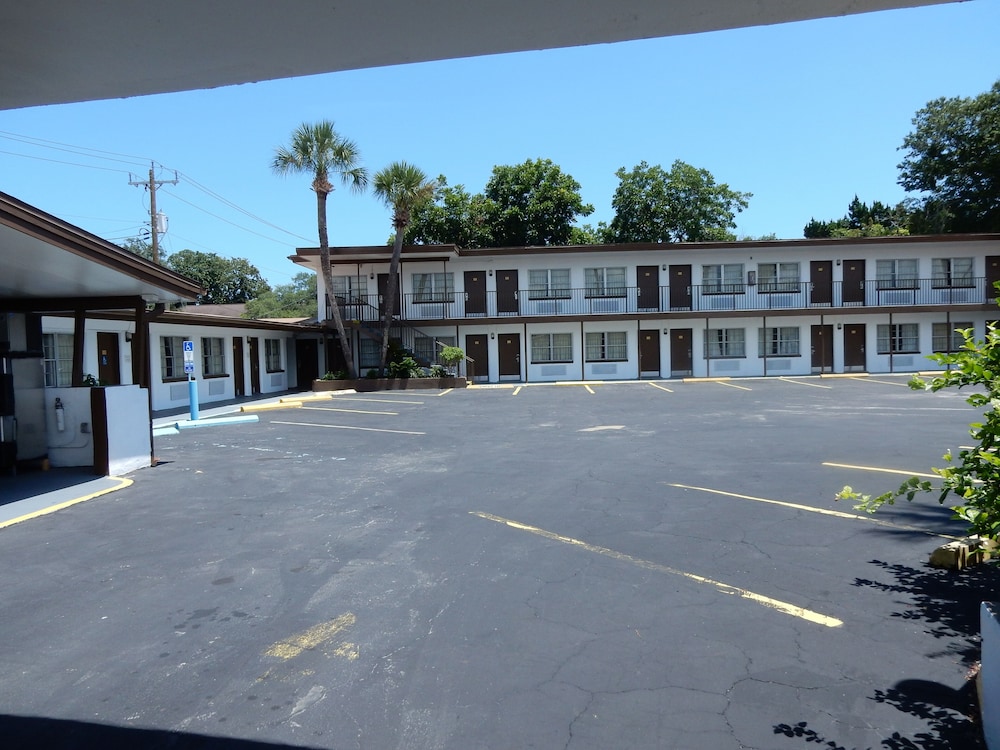 Sunset Inn view 4