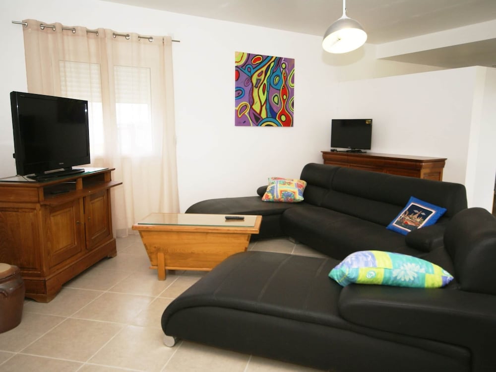 Chic Holiday Home in Pradons With Swimming Pool view 2