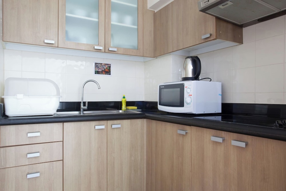 7C - 2 Bedroom Downtown Apartment With Shared Pool