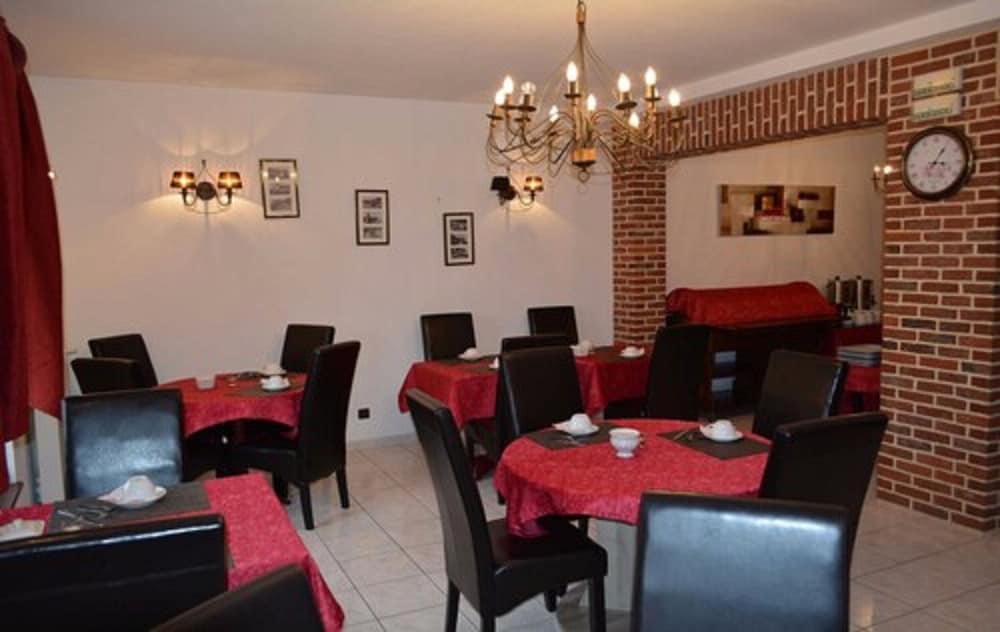 Hôtel Saint Yves — 4