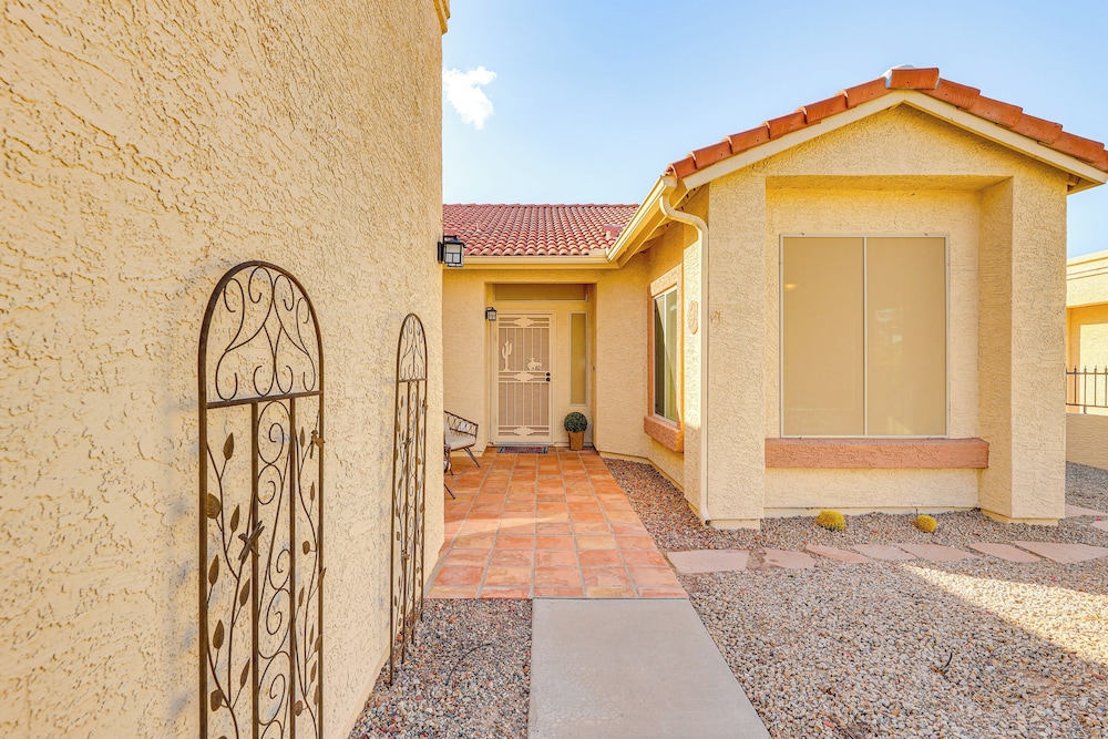Near Lakes & Trails: Mesa Home w/ Golf Course View