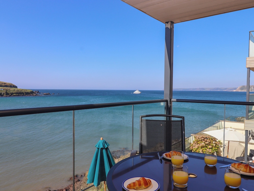 14 Burgh Island Causeway
