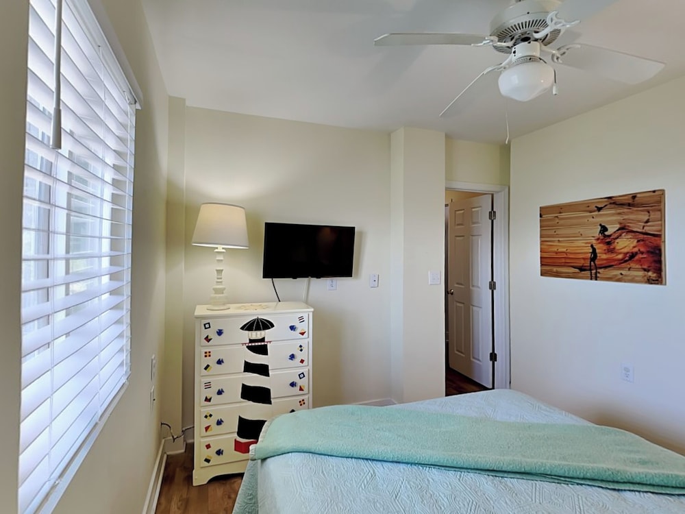 A Grande Green by Topsail Realty