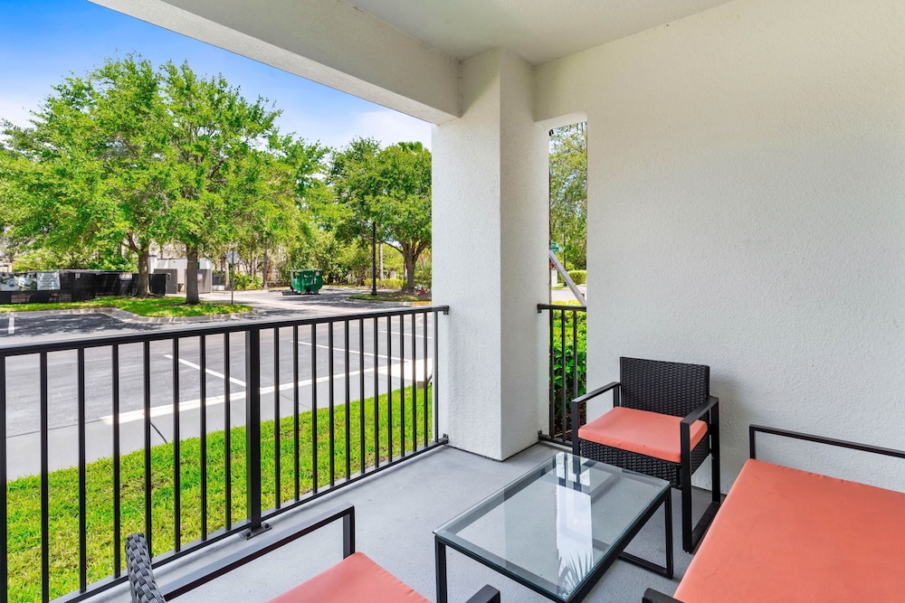 4013 Breakview Drive #108