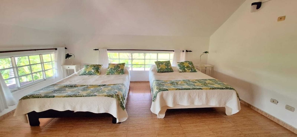 9th Hole Villa