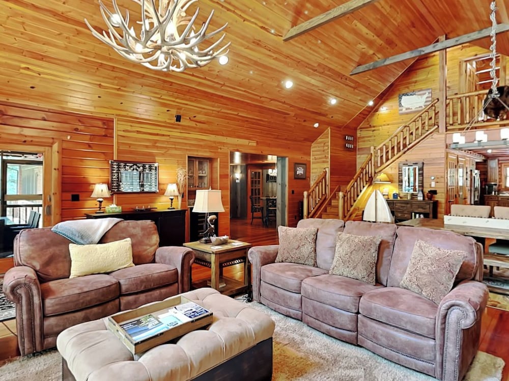 Crow's Point Lakehouse by Taylor Made Deep Creek