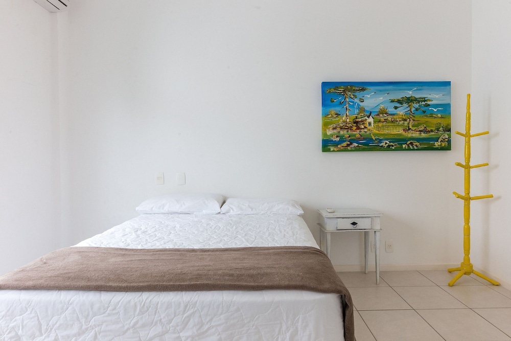 Apt With Pool 250m From Jurere Beach Aya201