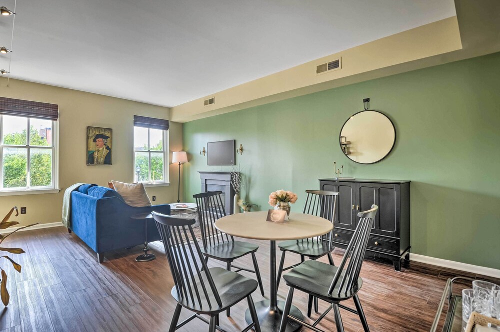 Classic Fells Point Condo on Broadway Square!, photo 10