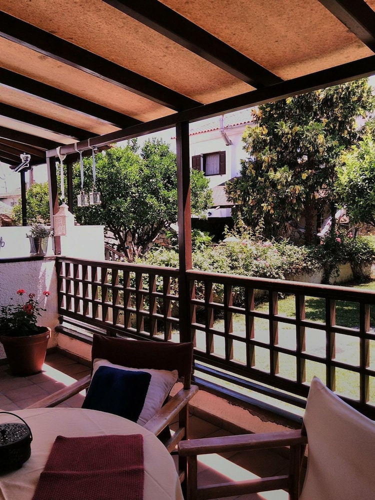 Orsiida Seaside Cottage K Gatzea
