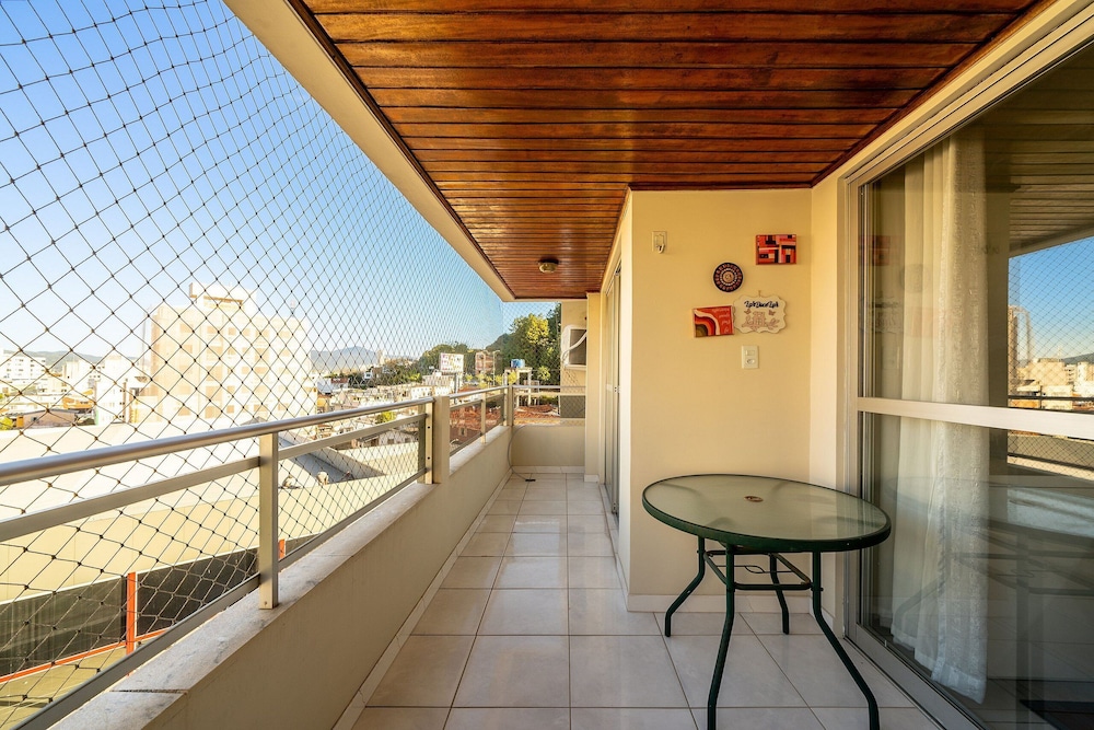 Apt 750m fr th Beach Privileged Location BC Jda402