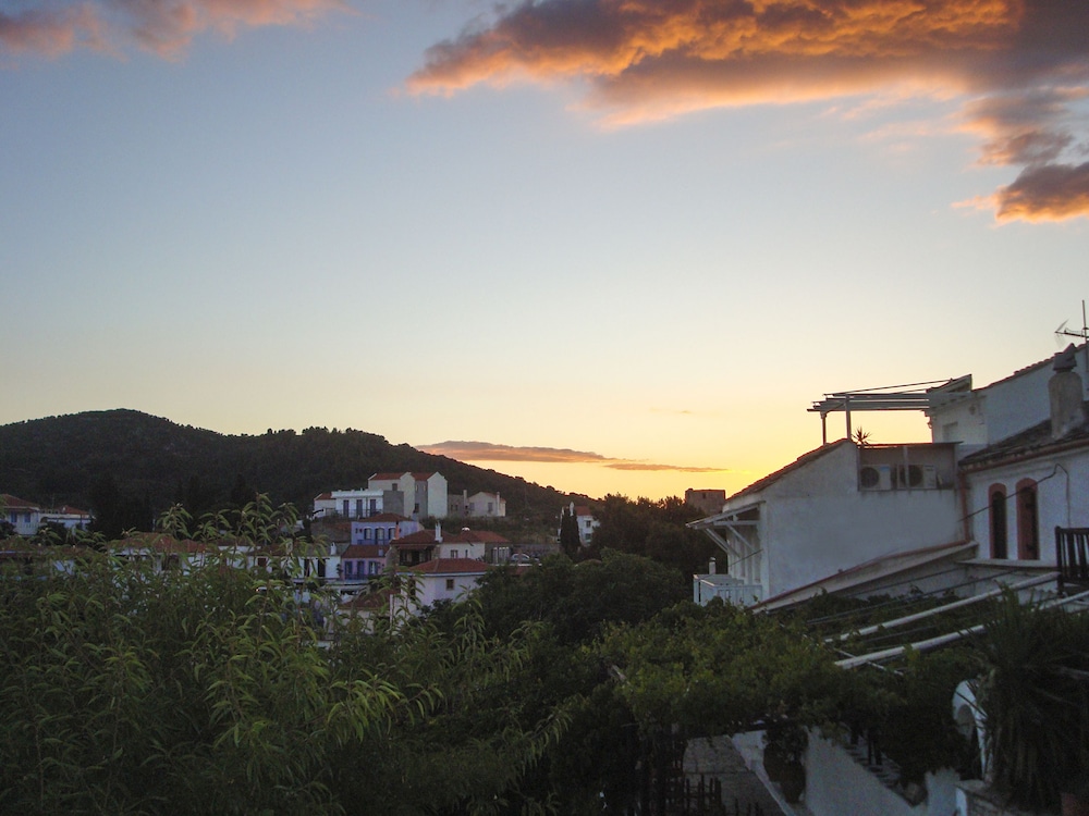 Asteri Apartments
