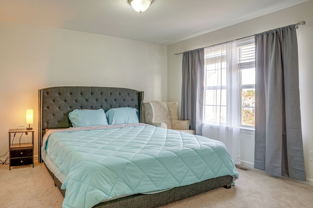 Centrally Located Home in Fredericksburg!