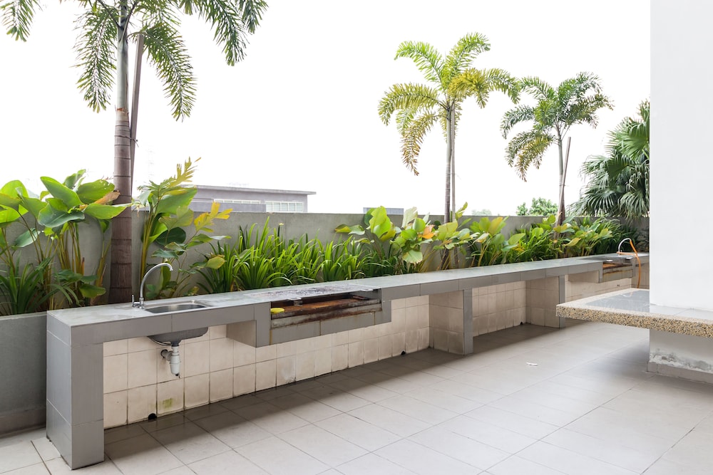 Boulevard Service Apartment KL by Airhost