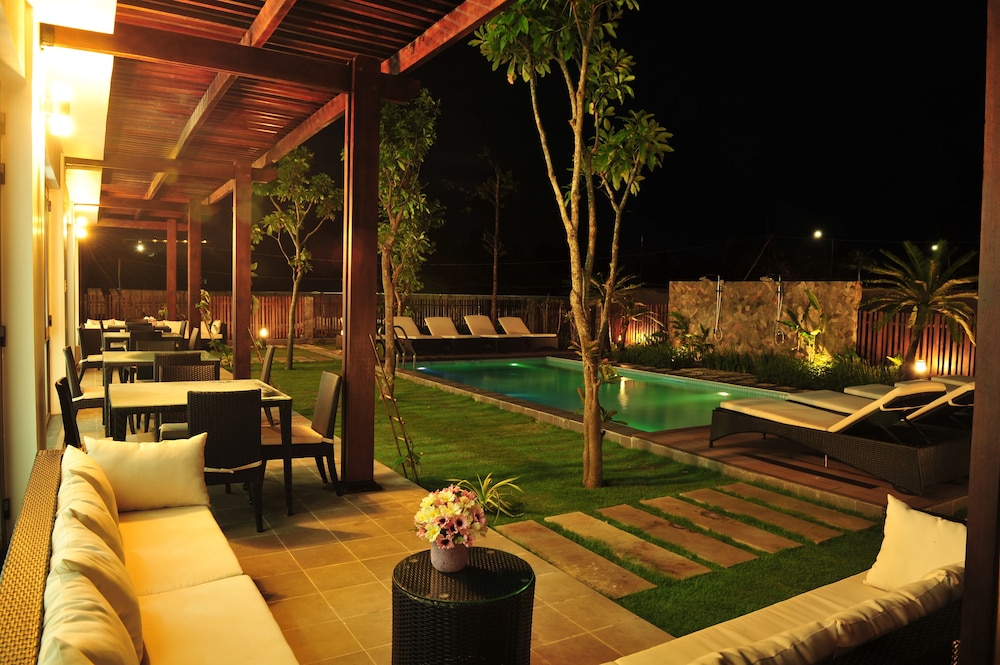 Kosmos Phu Quoc Villa