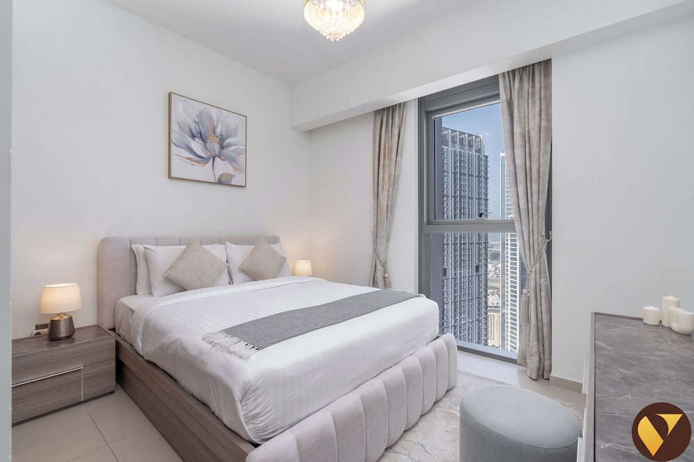 30th Floor Near Burj Khailfa Dubai Mal