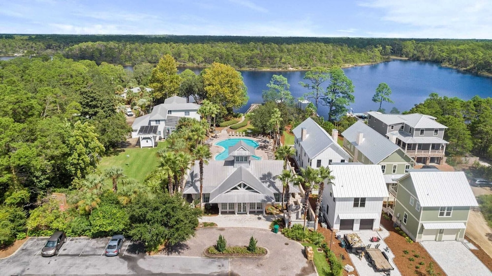 2 Homes in Inlet Beach by Avantstay Dock+lake Access, Saltwater Pool, Close to the Beach