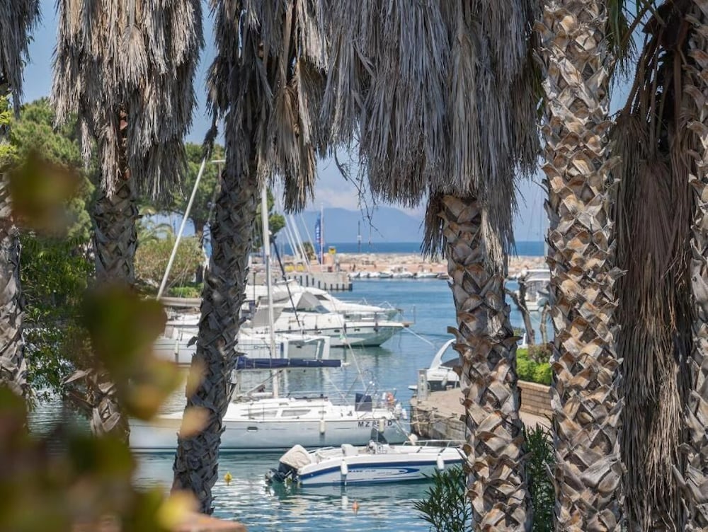 Portorosa Beach Resort
