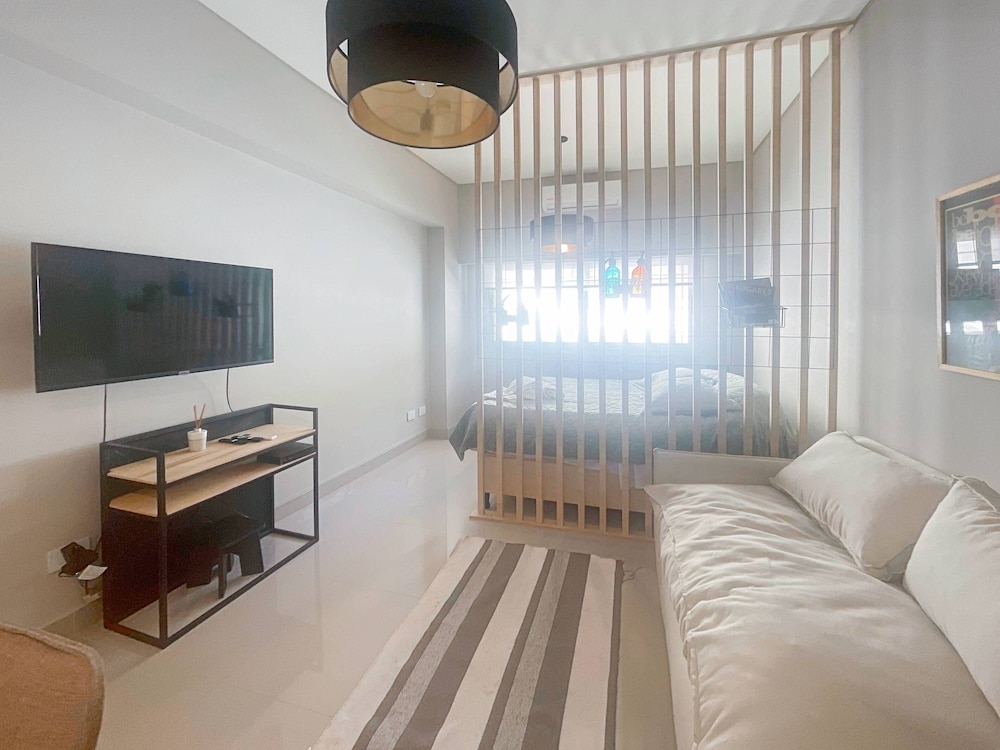 Ayres Suites Moreno