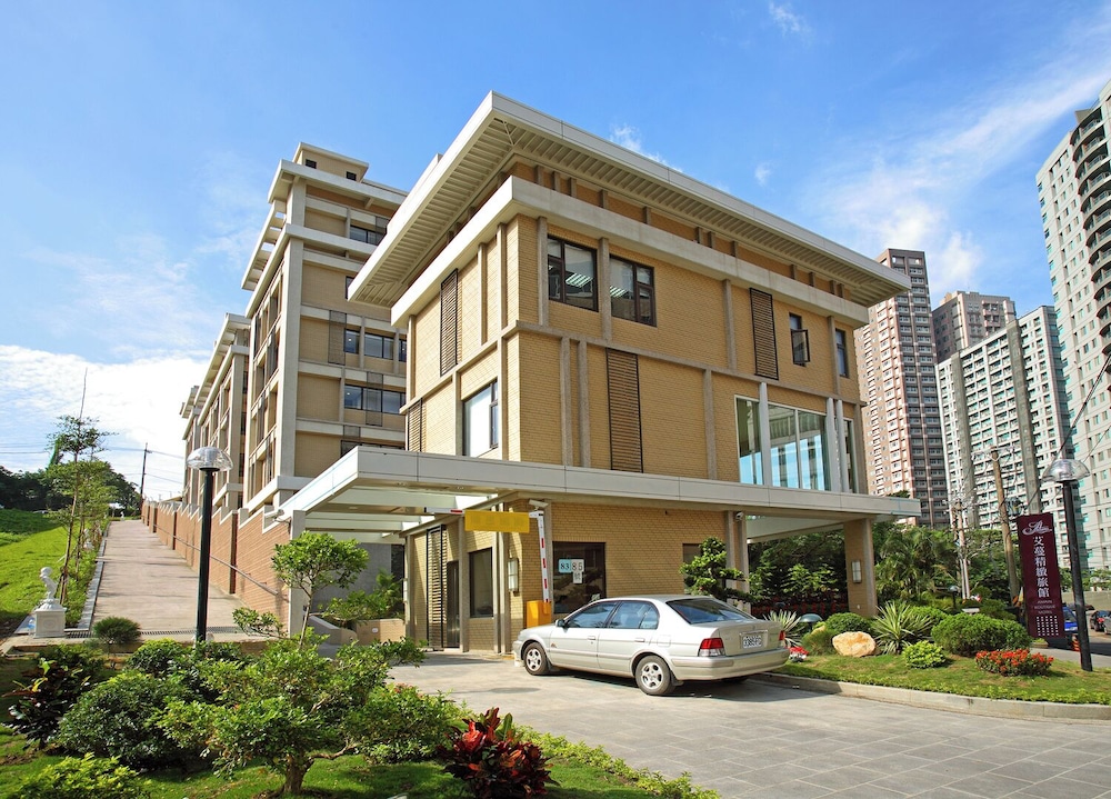 Norway Forest Tamsui Motel