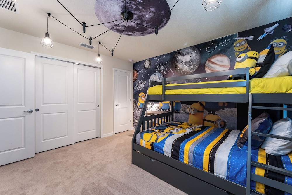 Amazing 8BR Villa by Disney Pool Theater