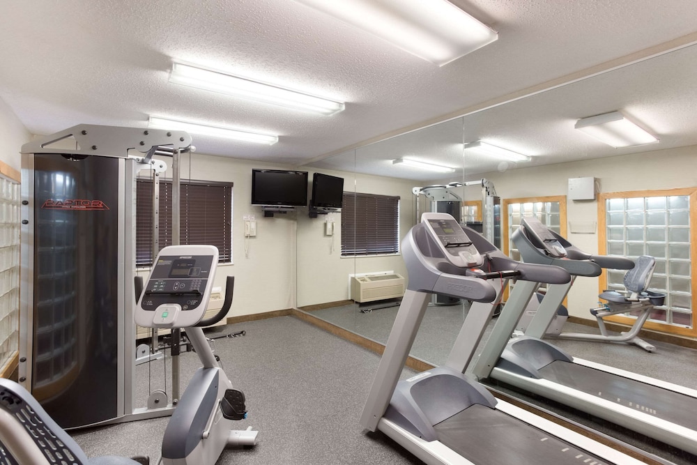Athens Vacations - Quality Inn - Property Image 10