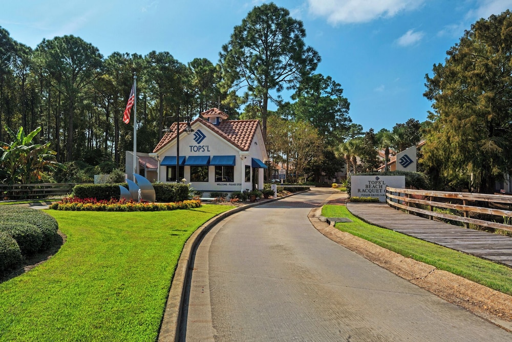 Hotel Tops'l Summit - Image 1