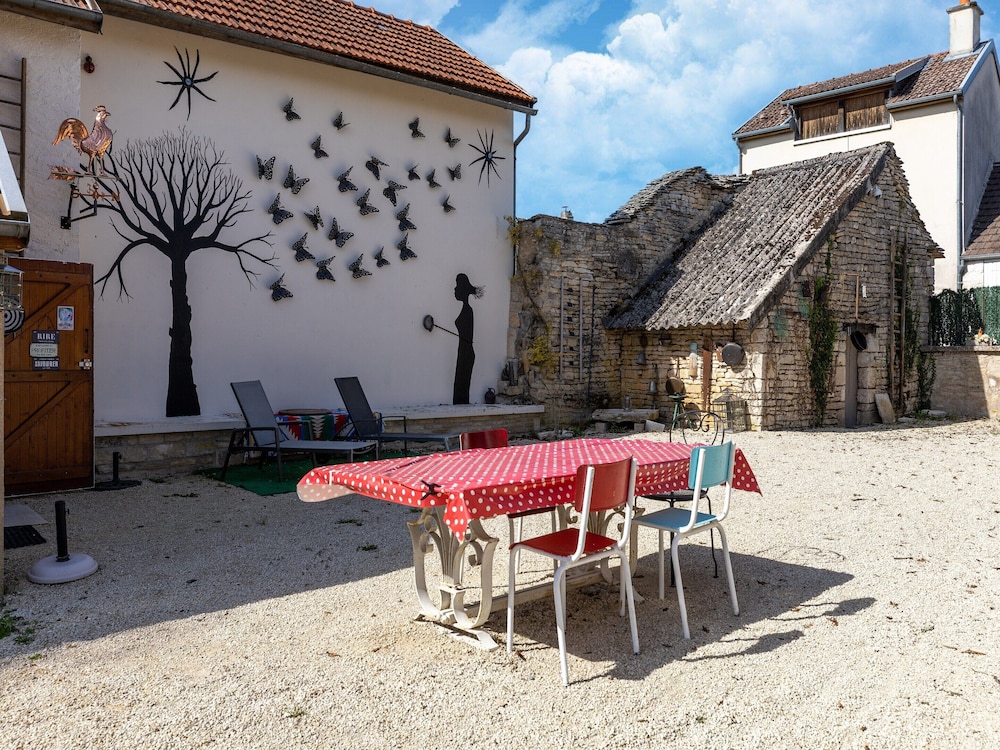 Charming Home in Molesme