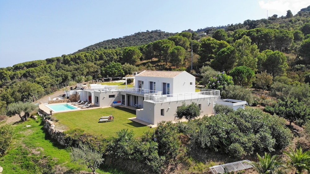 Villa Rita 6 in Cefal view 4