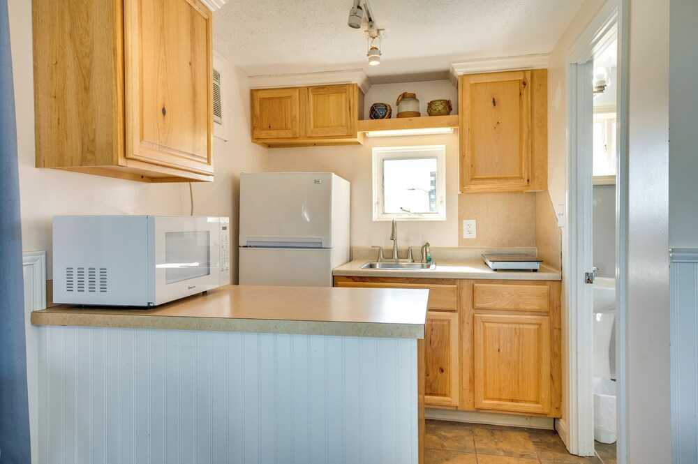 'beachfront 12' Condo on Old Orchard Beach