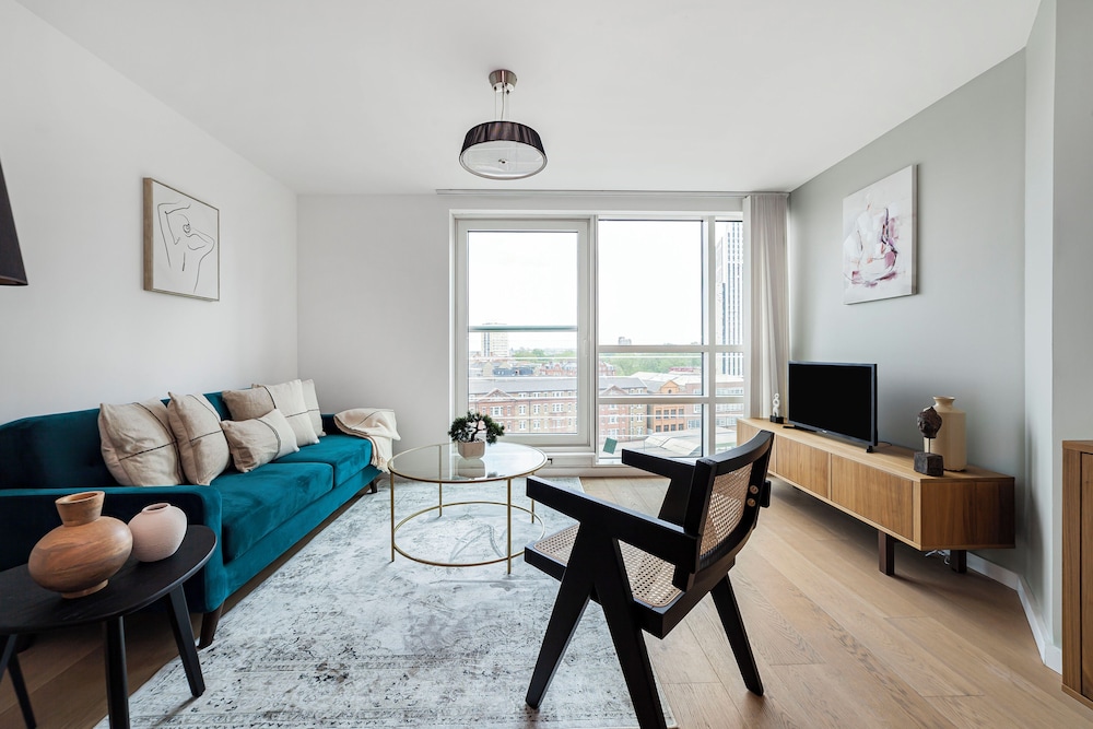 The Lambeth Apartment