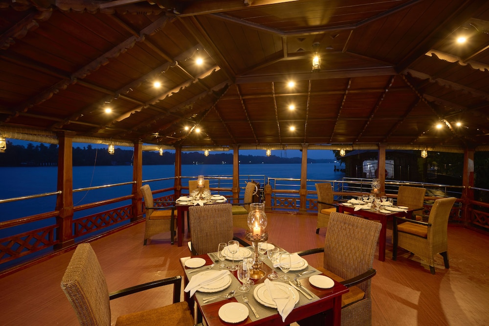 The Leela Ashtamudi, A Raviz Hotel view 3