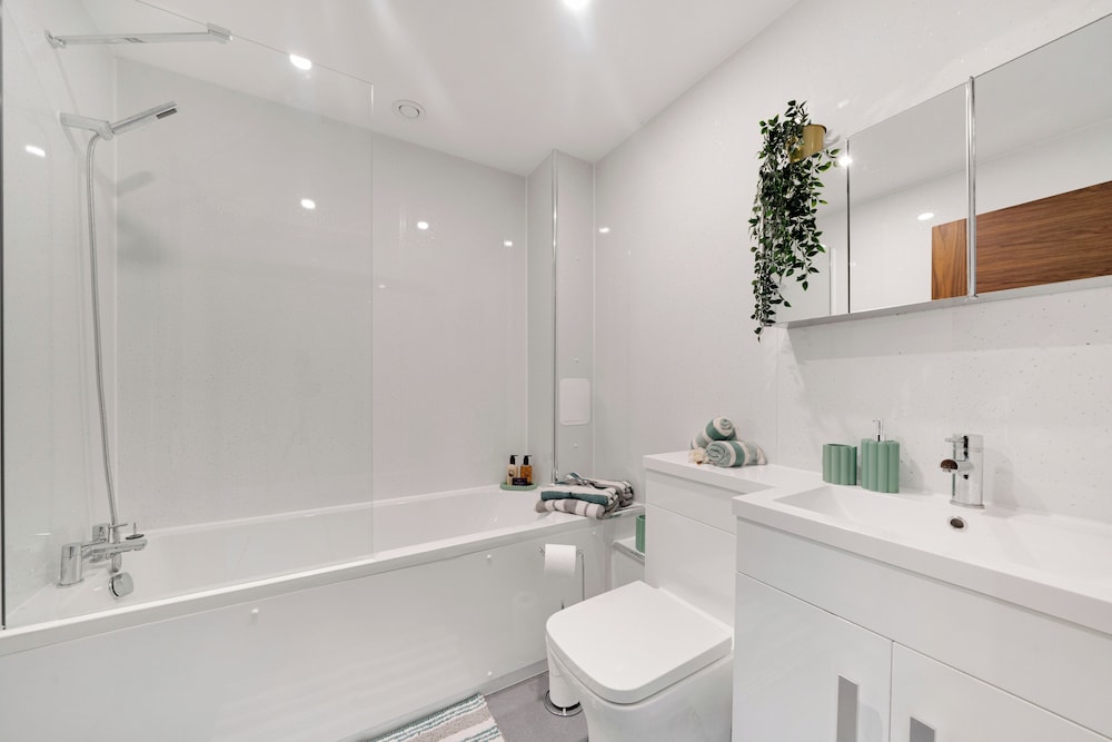 Hotel Studio Apartment in East London