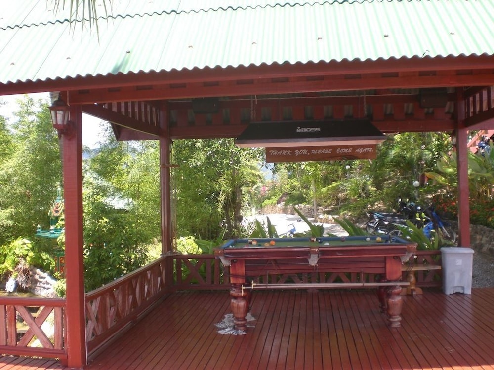 Golden Hill Resort
