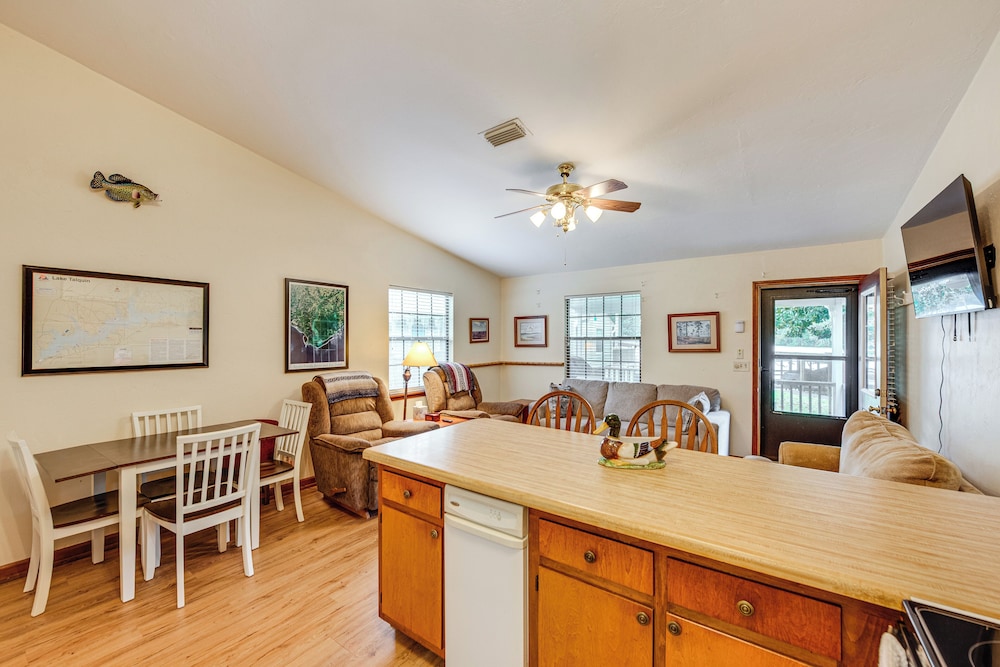 Lake Talquin Townhome at Whippoorwill Lodge!