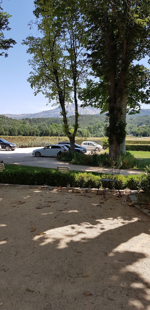 Domaine de Valbrillant Chambres d'hôtes