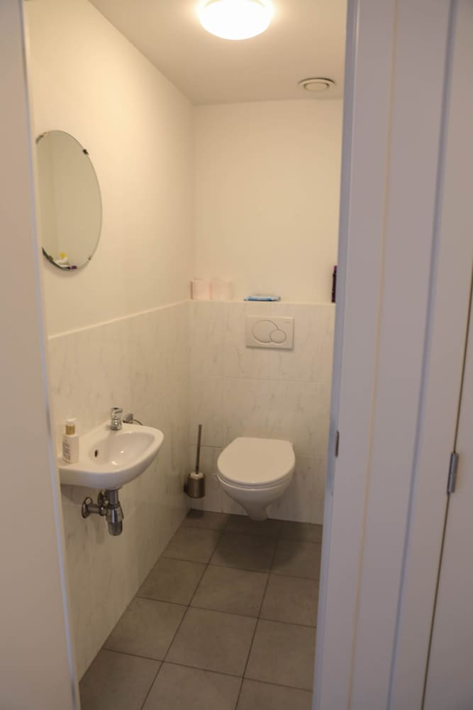 Harbour View Stay - Stylish Apartment With Stunning Views in the Marina of Zeebrugge