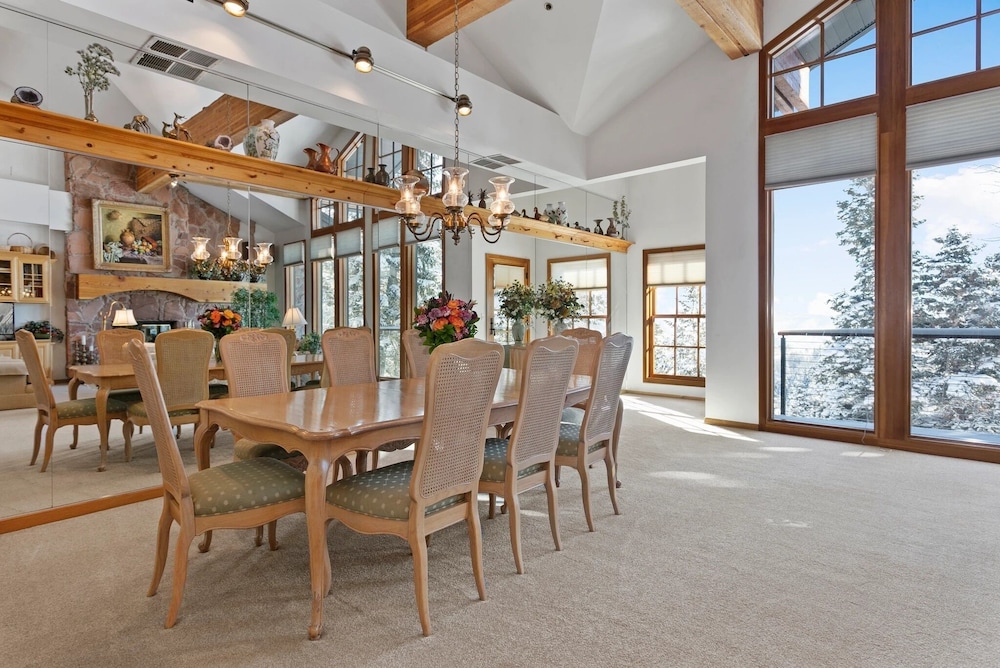Stag Lodge at Deer Valley Resort - Three Bedroom Residence with Spa #5 3 Condo