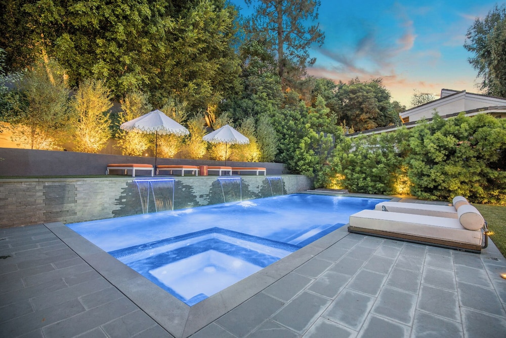 Franklin Canyon - Image 2