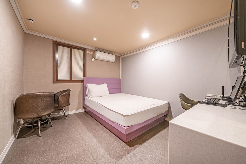 Top Motel
