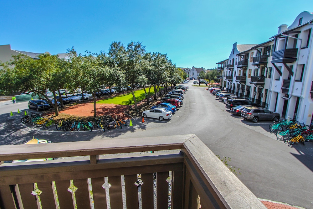 Rosemary Beach Rentals by Counts-Oakes
