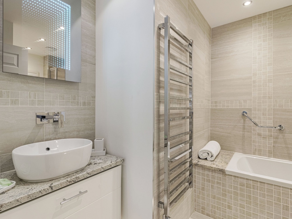 Apartment 18, Burgh Island Causeway