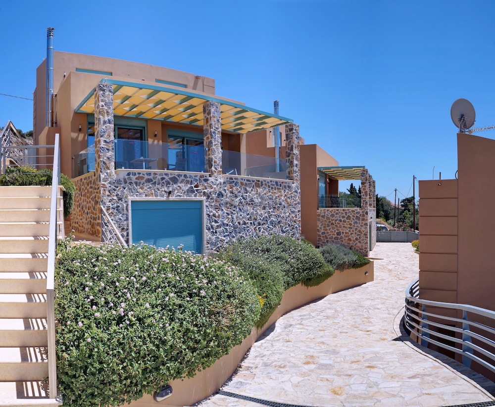Ouzo Panoramic Houses 1, with private pool