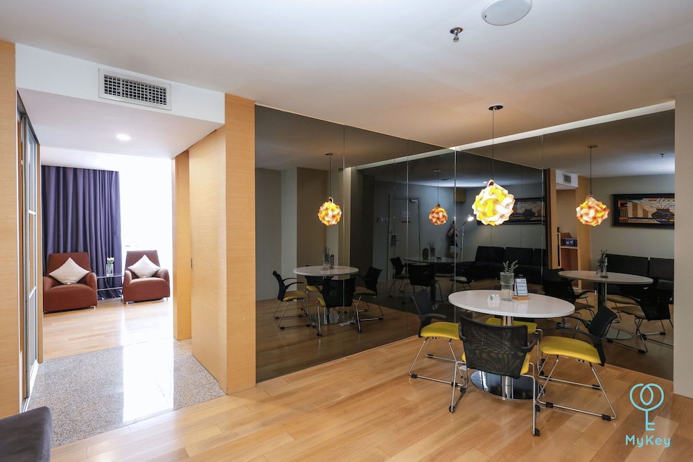 Empire Suite Subang by MyKey
