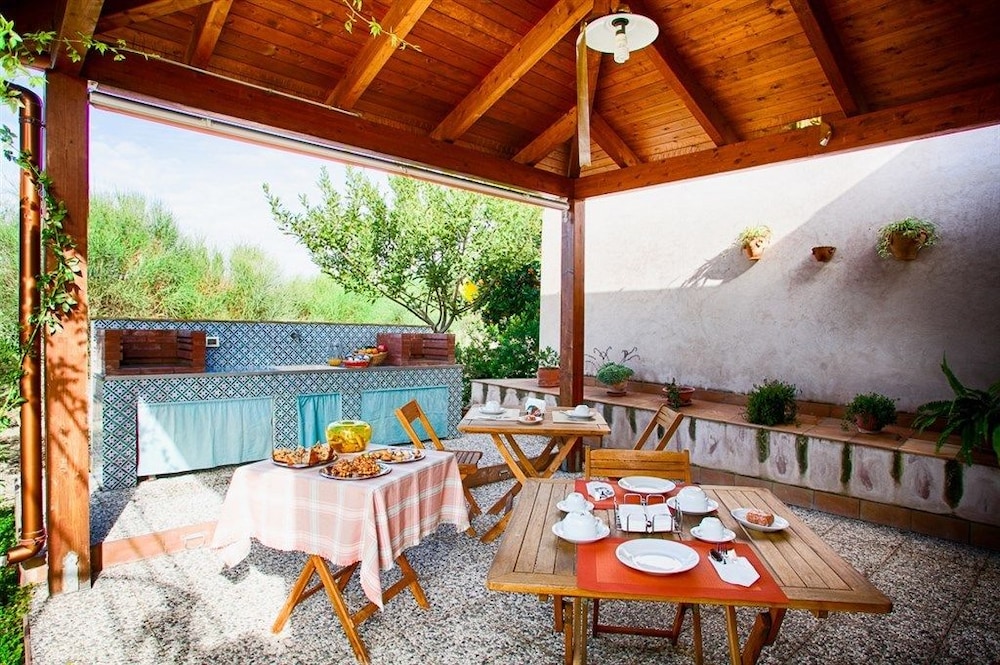 Agriturismo Baglio Donna Santa 10