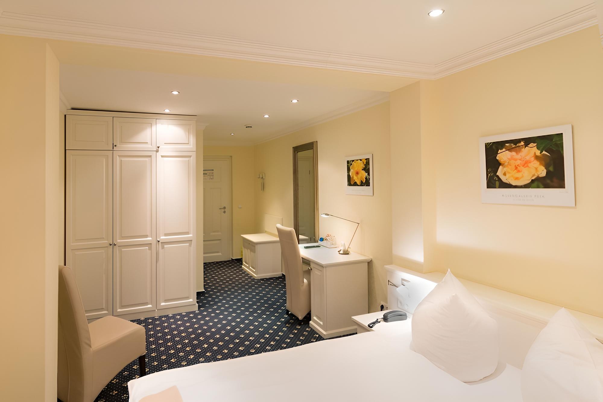 Intourhotel view 4