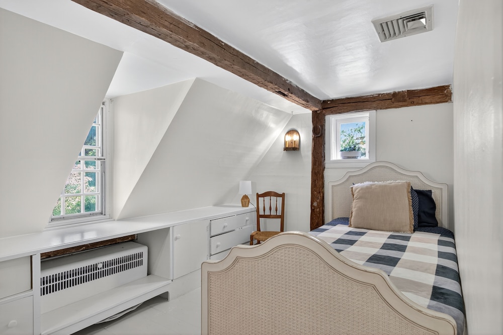 Storybook 330 Year Old Enchanting Estate 5 Bedroom Estate