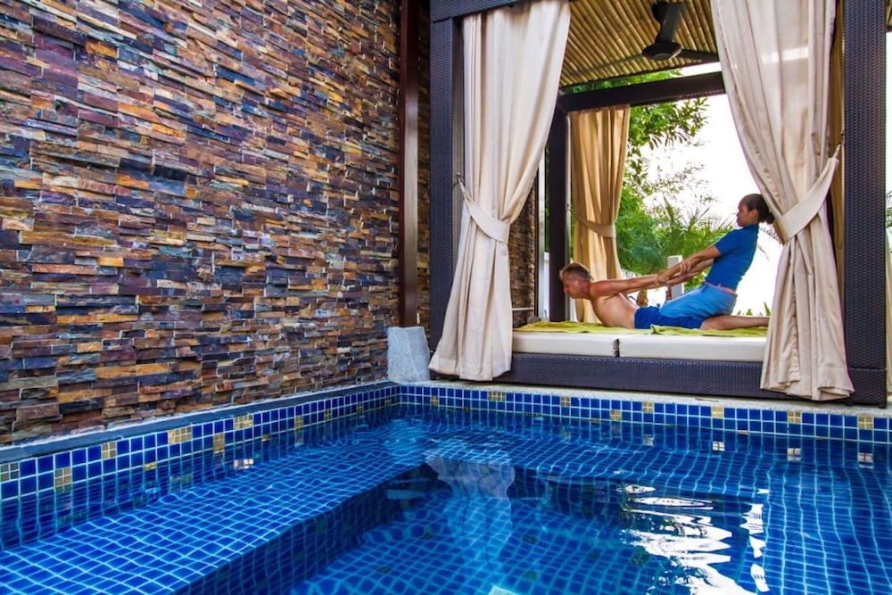 5 Bedroom Beach Front Villa SDV144 By Samui Dream Villas